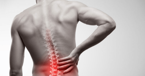 đau bụng dưới và đau thắt lưng ở nam giới