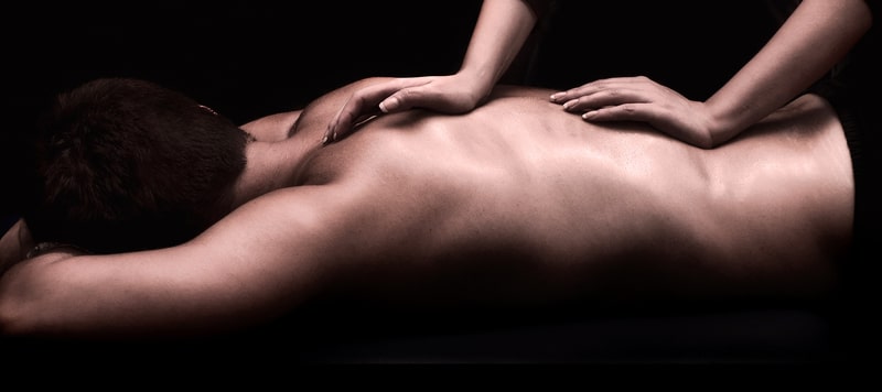 massage lưng thư giãn