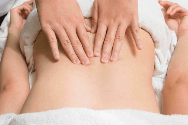 massage trị liệu xương khớp