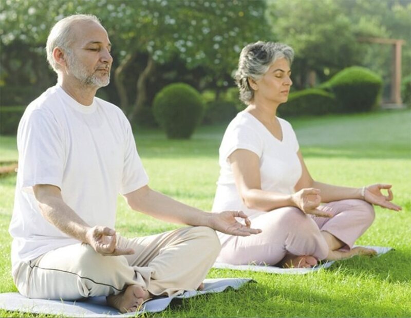 bài tập yoga cho người già
