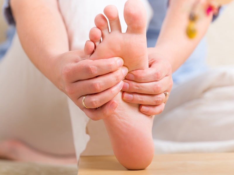 đau nhức gót chân là bệnh gì