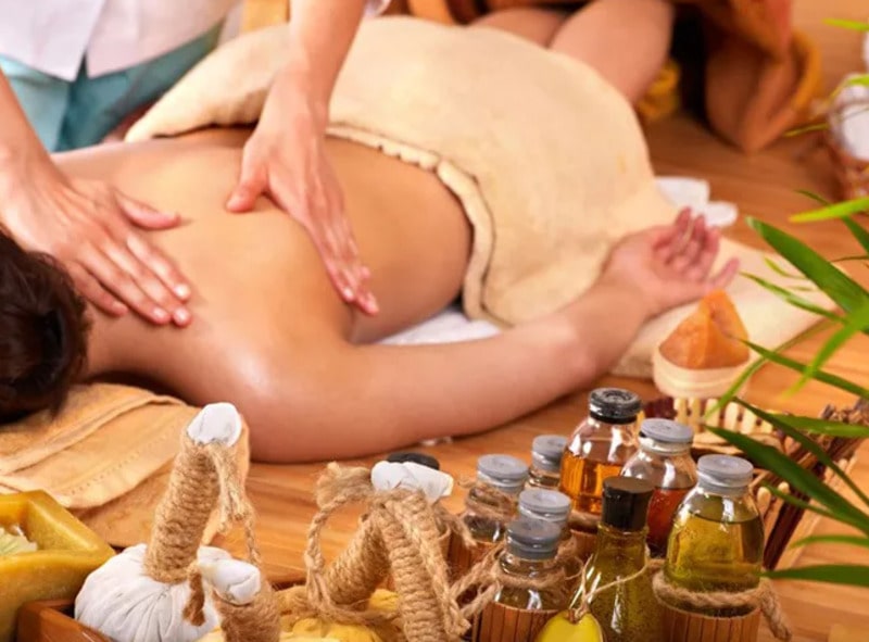 Massage kiểu Ấn Độ