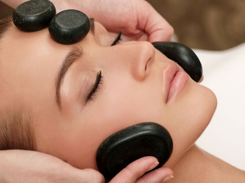 massage đá nóng có tác dụng gì
