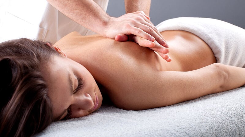 massage gội đầu dưỡng sinh