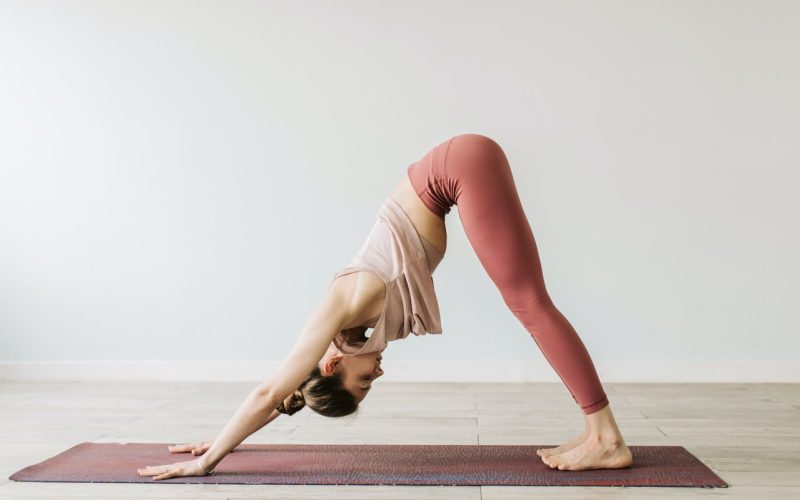 tại sao người tập yoga hay bị đau lưng